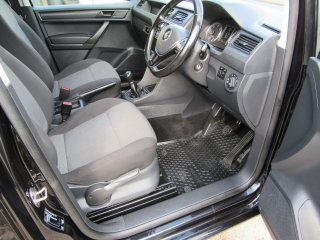 /photos/736/0e9841ae-b17b-dc66-2a8d-3a9e37537615_i320x240.jpg