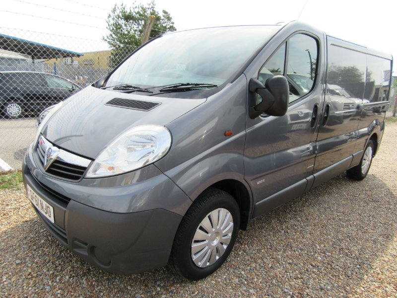 Used Vauxhall Vans for sale in Eastbourne, East Sussex RVS 4 Vans