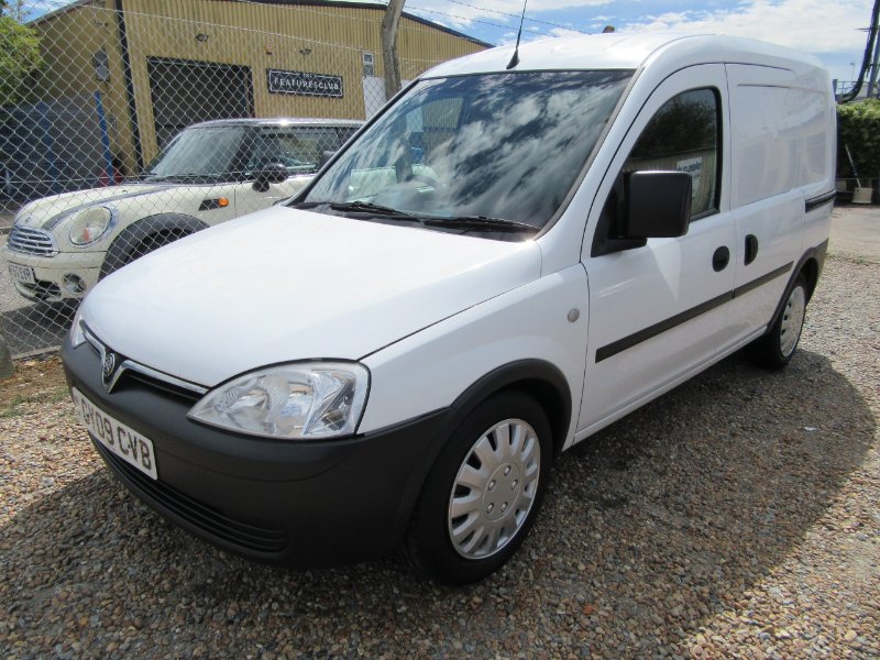 Used Vauxhall Vans for sale in Eastbourne, East Sussex RVS 4 Vans Used Vauxhall Vans for sale in Eastbourne, East Sussex RVS 4 Vans